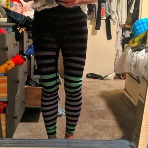 K-Deer grey green sz XL unique striped leggings